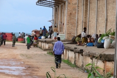 Warten auf die Fähre "Ilala" in Nkhata Bay.
